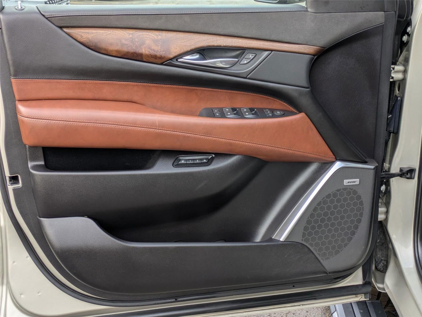 2017 Cadillac Escalade ESV Premium Luxury