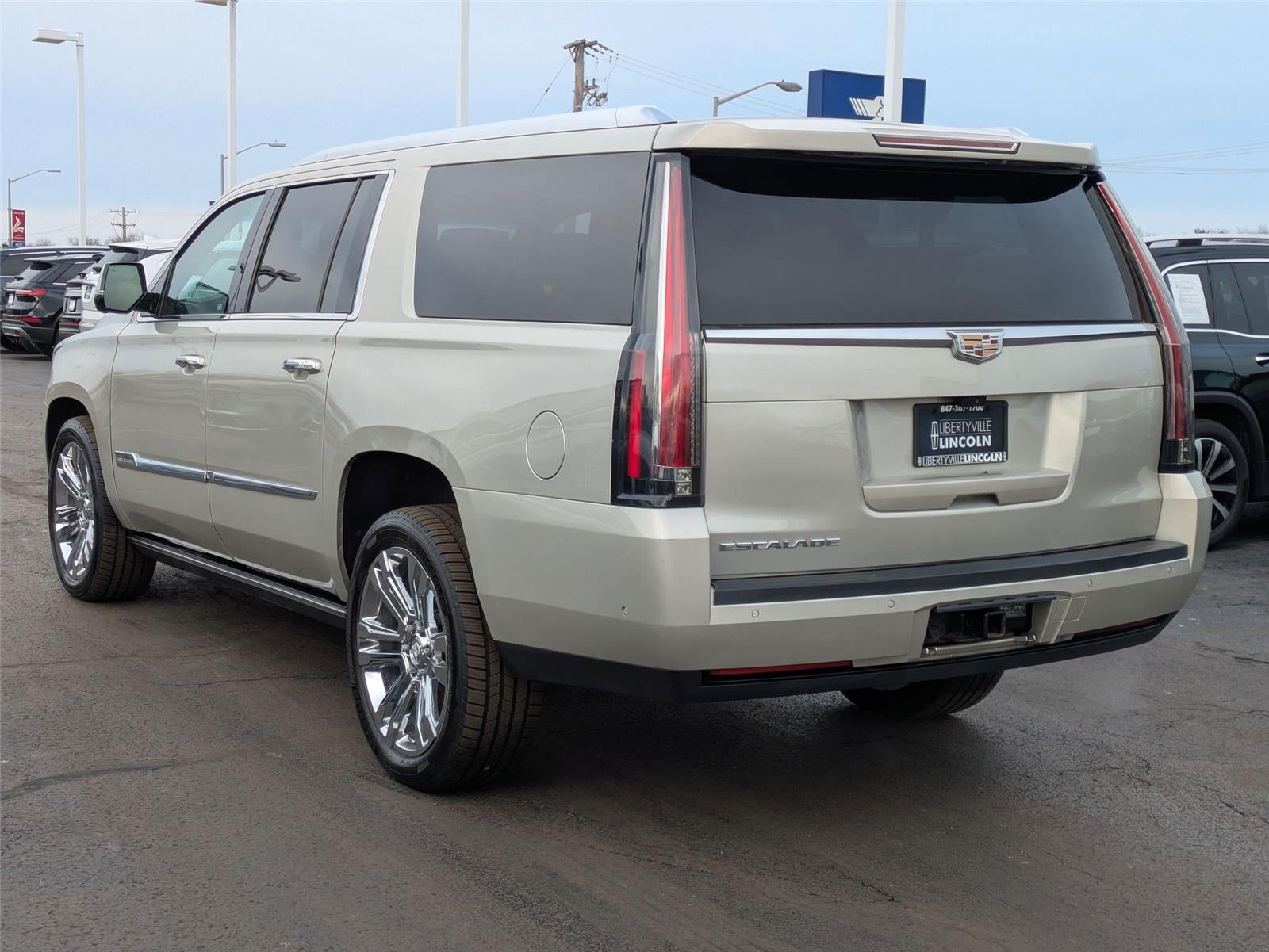 2017 Cadillac Escalade ESV Premium Luxury