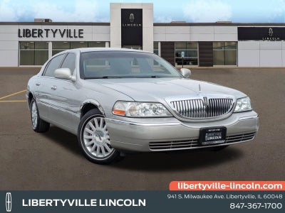 2004 Lincoln TOWN CAR ULTIMATE