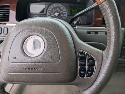 2004 Lincoln TOWN CAR ULTIMATE