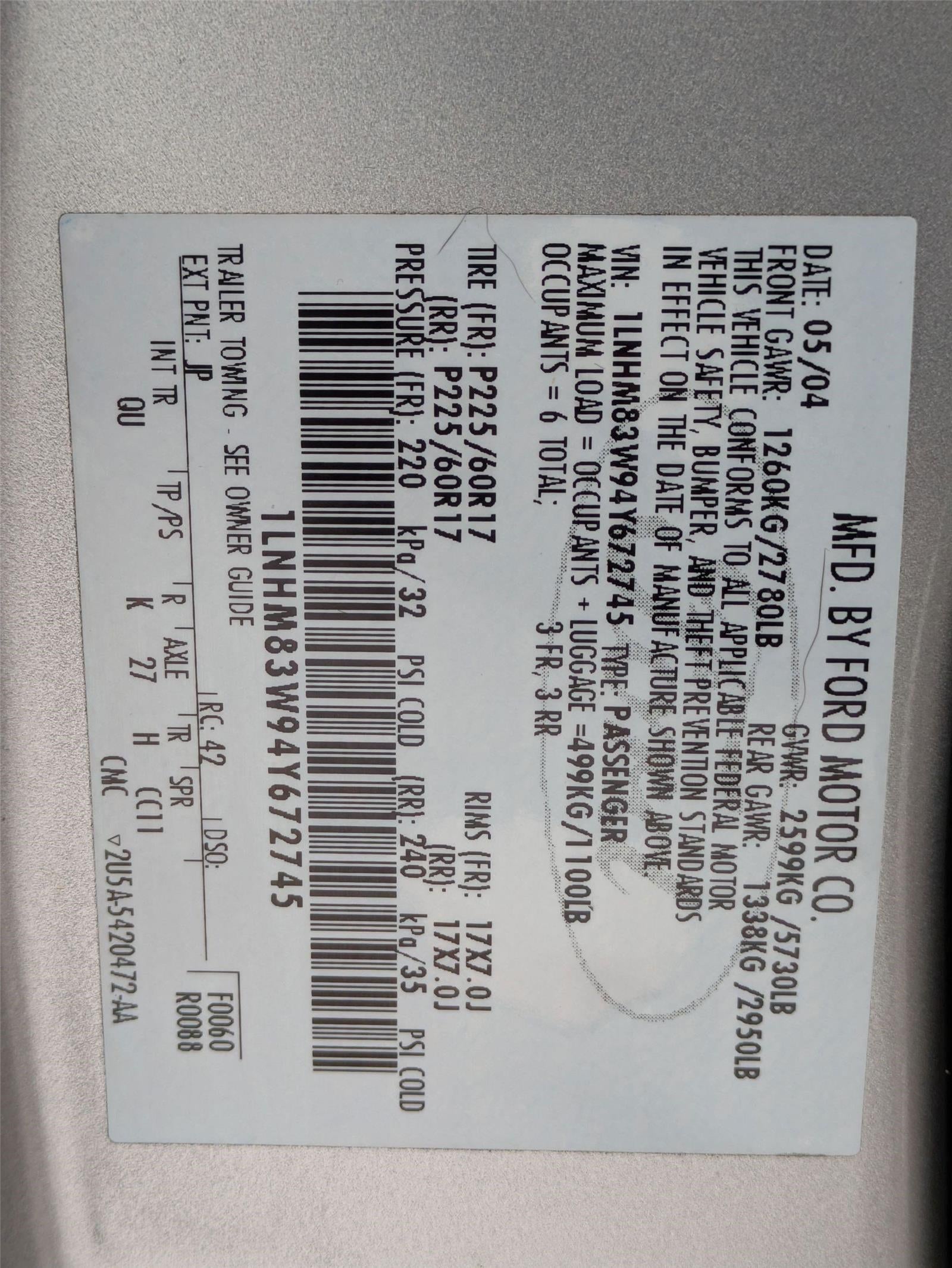 2004 Lincoln TOWN CAR ULTIMATE