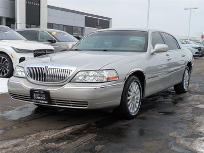 2004 Lincoln TOWN CAR ULTIMATE