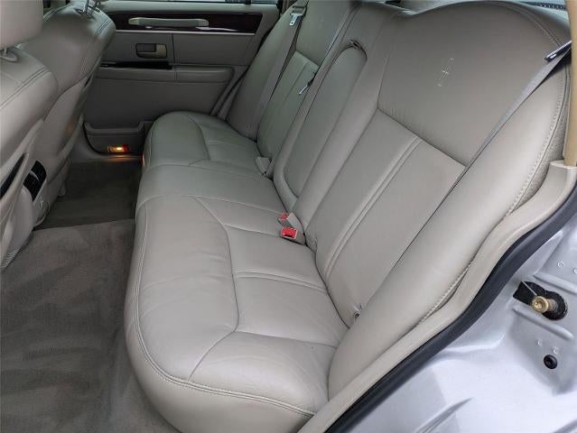 2004 Lincoln TOWN CAR ULTIMATE