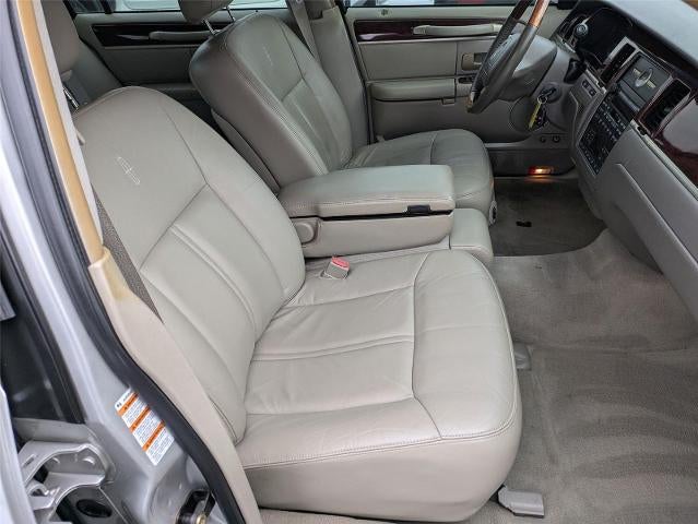 2004 Lincoln TOWN CAR ULTIMATE