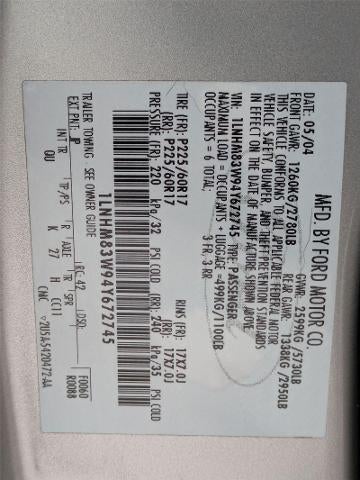 2004 Lincoln TOWN CAR ULTIMATE