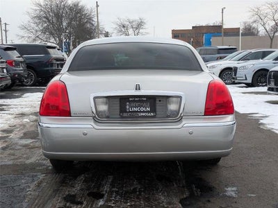 2004 Lincoln TOWN CAR ULTIMATE