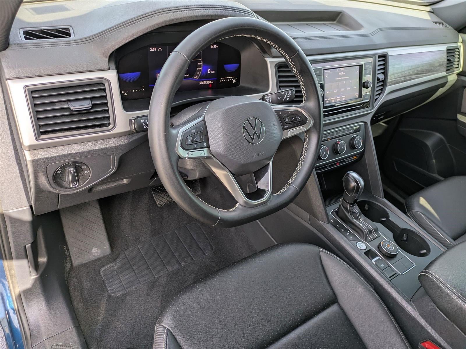 2022 Volkswagen Atlas Cross Sport 2.0T SE