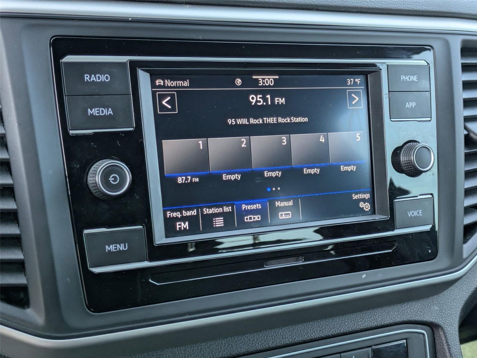 2022 Volkswagen Atlas Cross Sport 2.0T SE