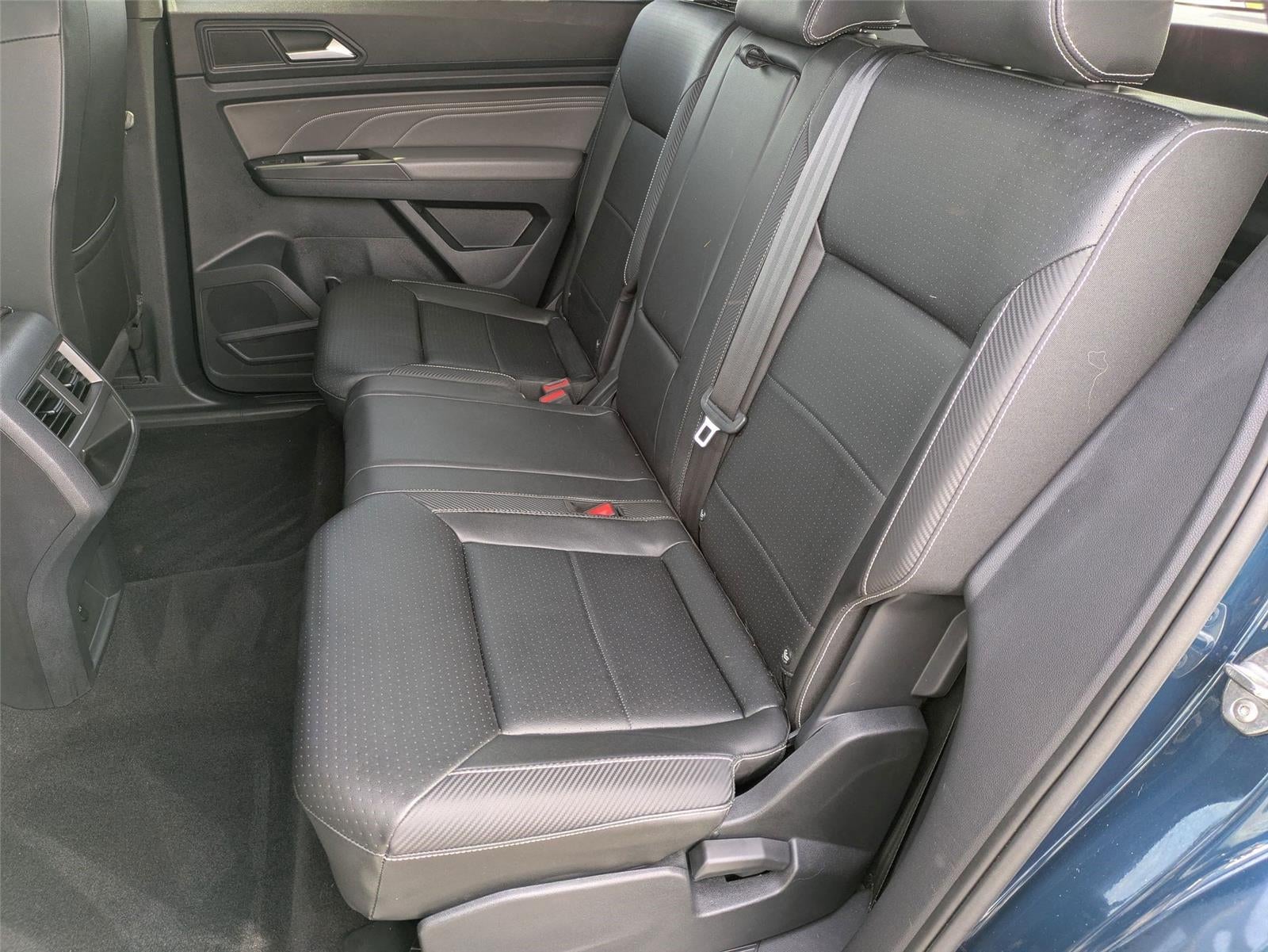 2022 Volkswagen Atlas Cross Sport 2.0T SE