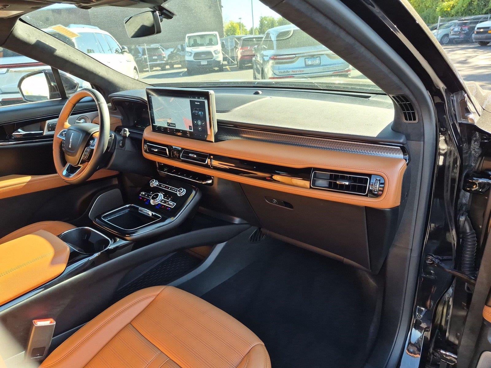 2023 Lincoln Nautilus Black Label