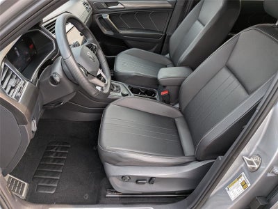 2022 Volkswagen Tiguan SE R-Line Black