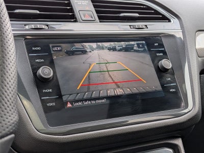 2022 Volkswagen Tiguan SE R-Line Black