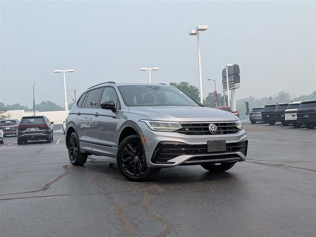 2022 Volkswagen Tiguan SE R-Line Black