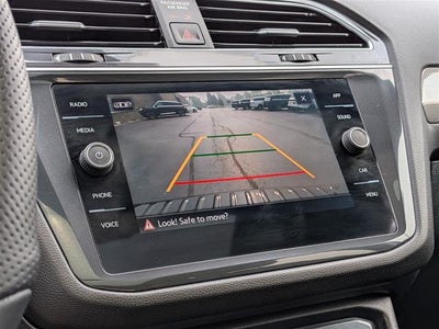 2022 Volkswagen Tiguan SE R-Line Black