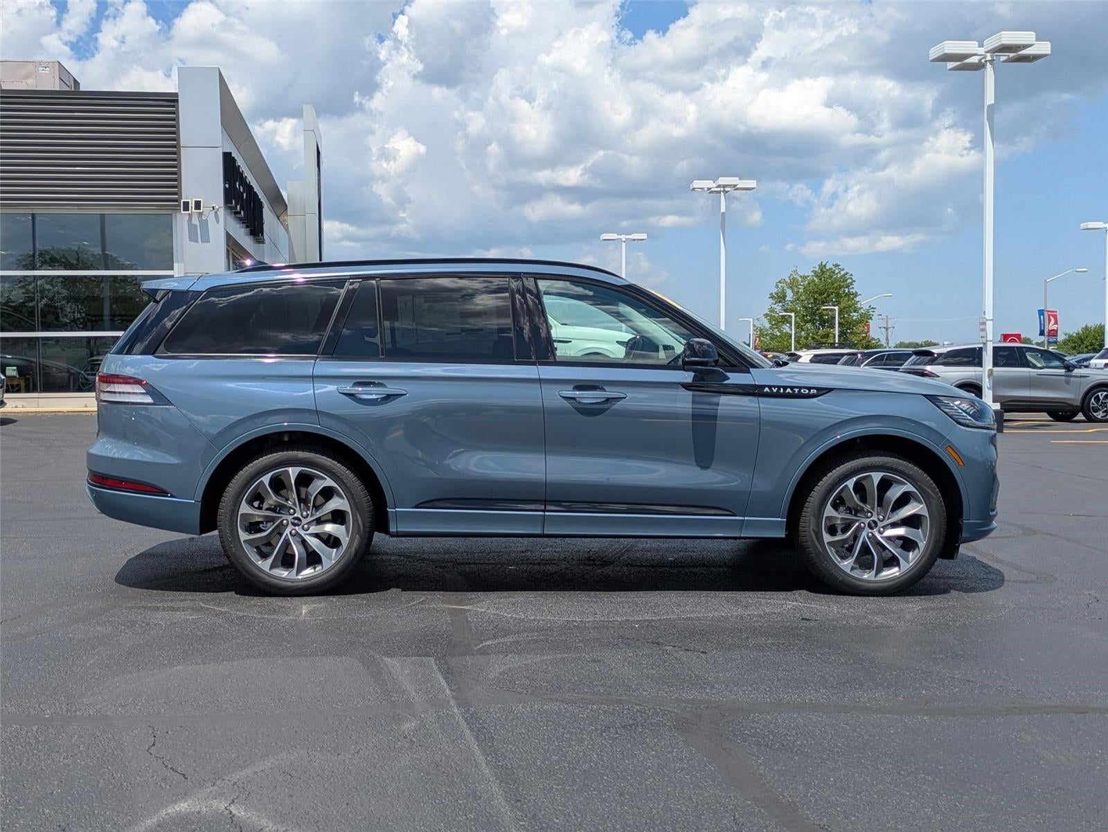 2025 Lincoln Aviator Premiere