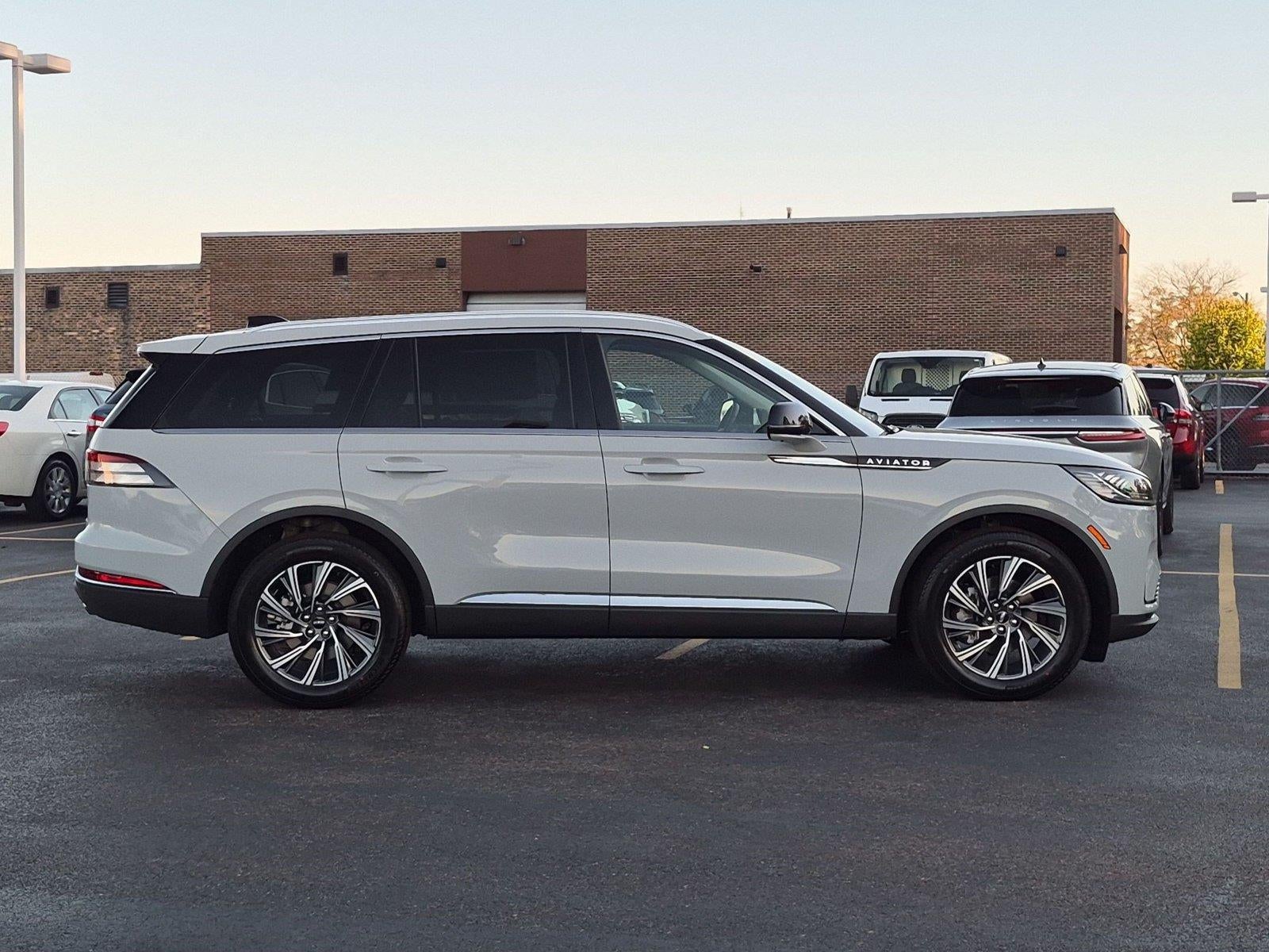 2027 Lincoln Aviator Premiere