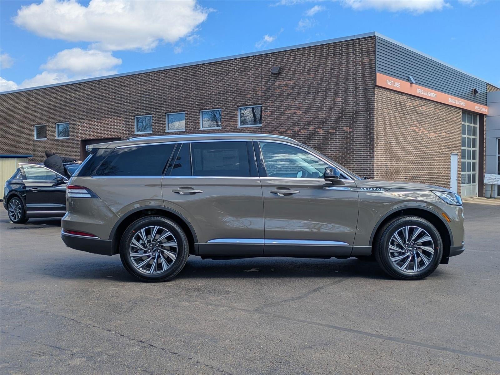 2025 Lincoln Aviator Premiere