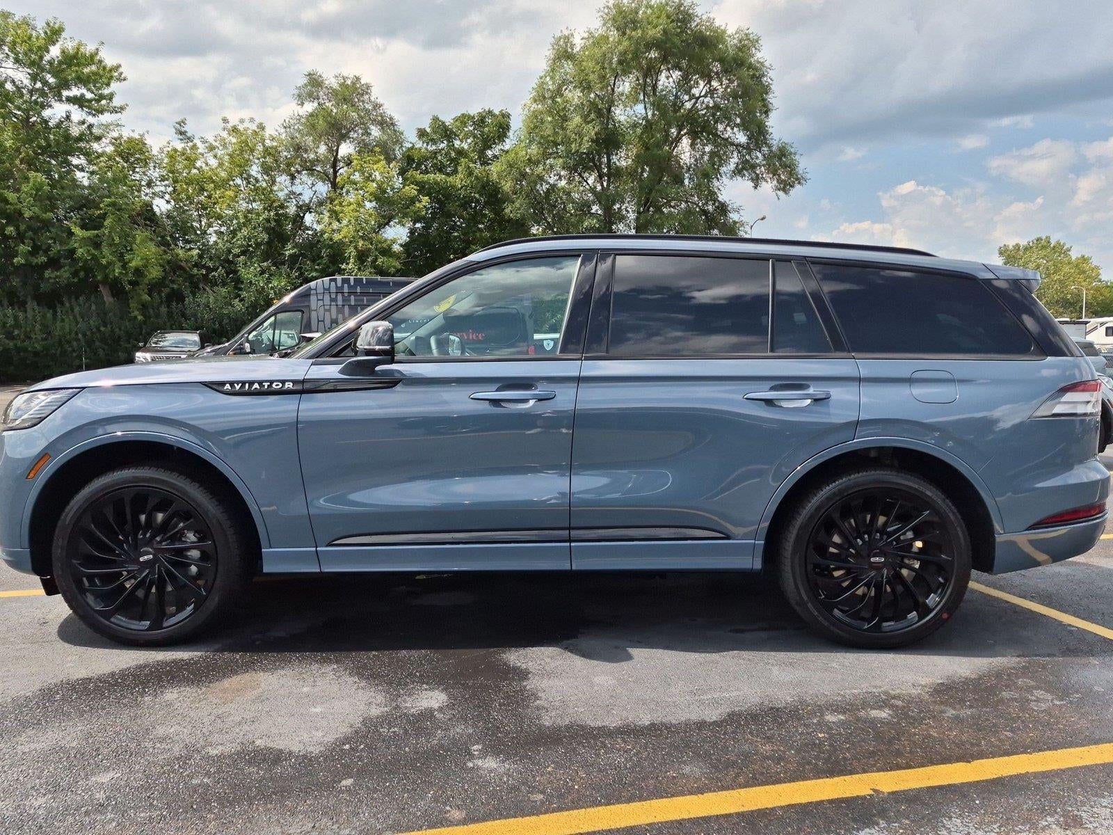 2027 Lincoln Aviator Reserve