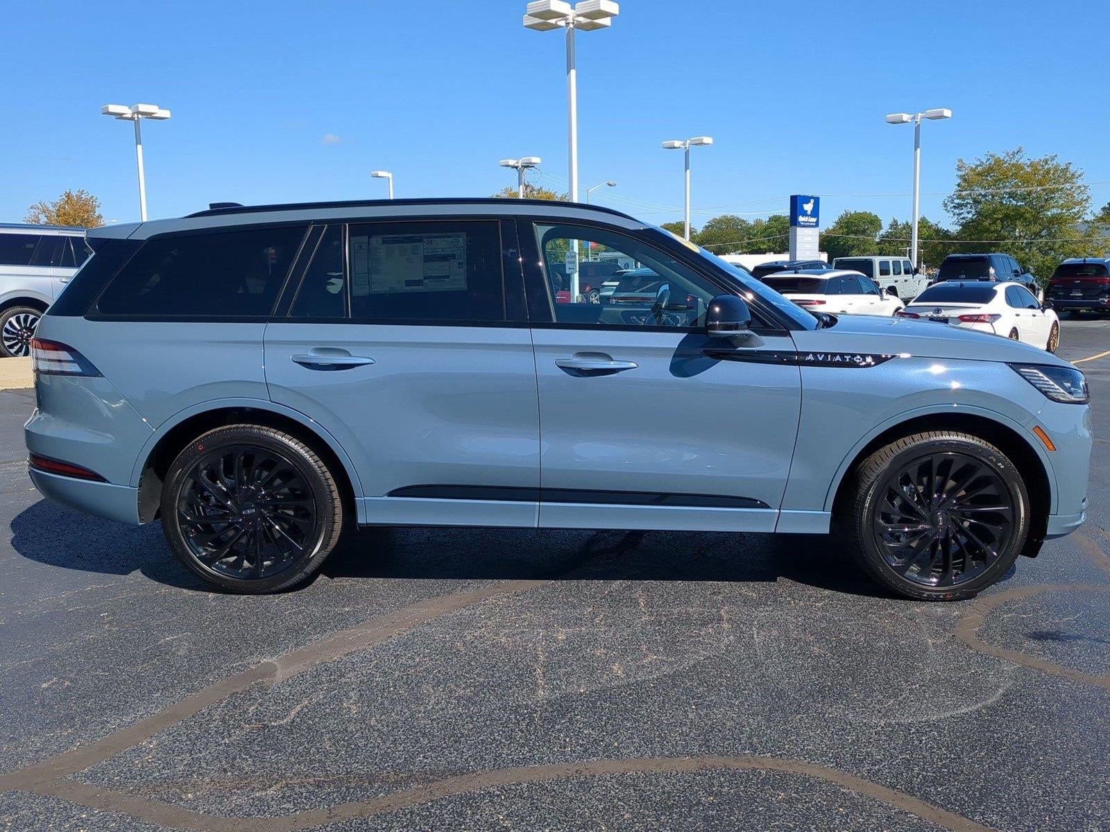 2027 Lincoln Aviator Reserve