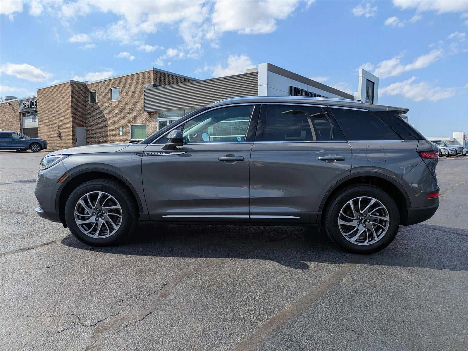 2022 Lincoln Corsair Standard