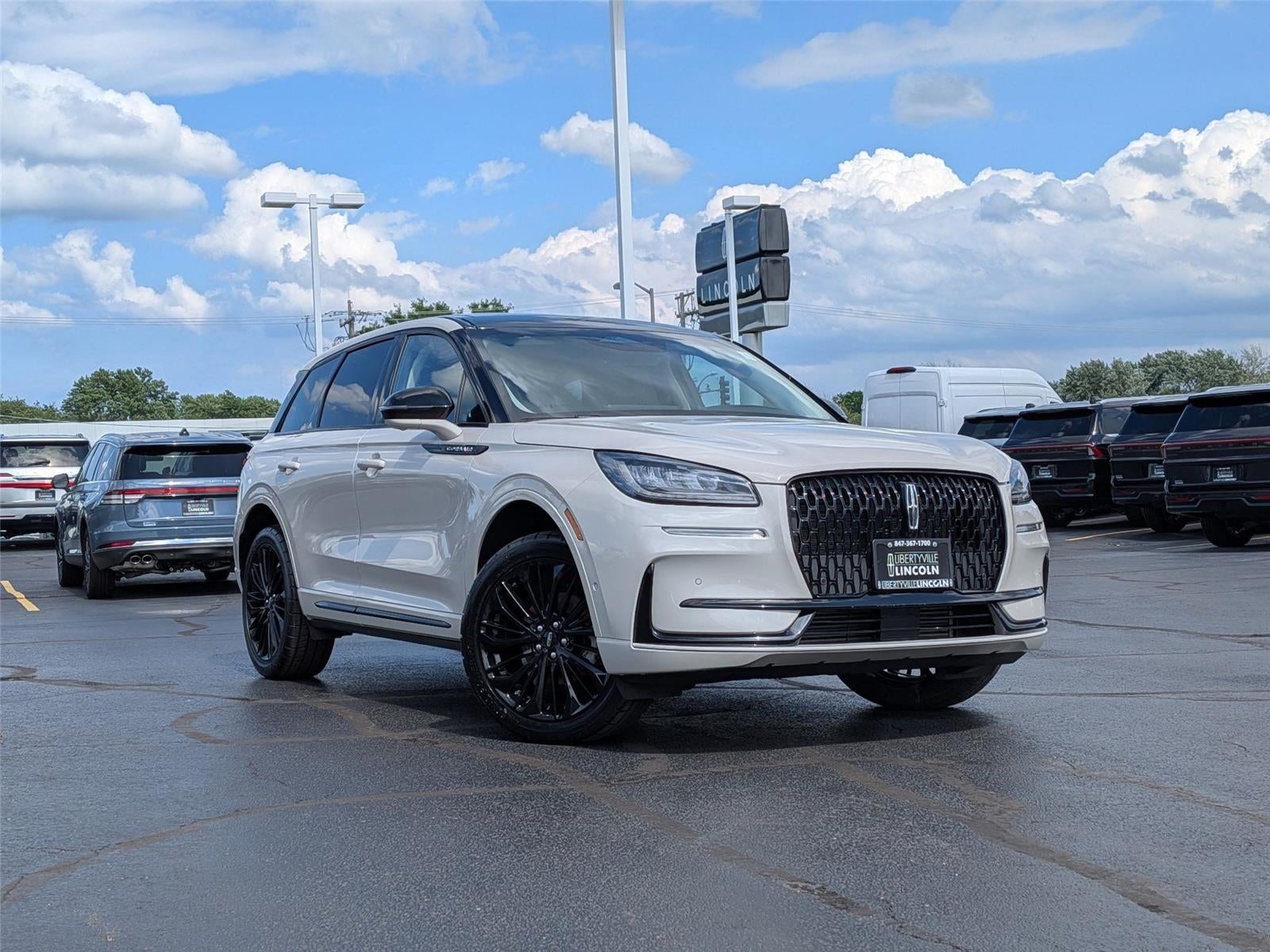 2023 Lincoln Corsair Standard