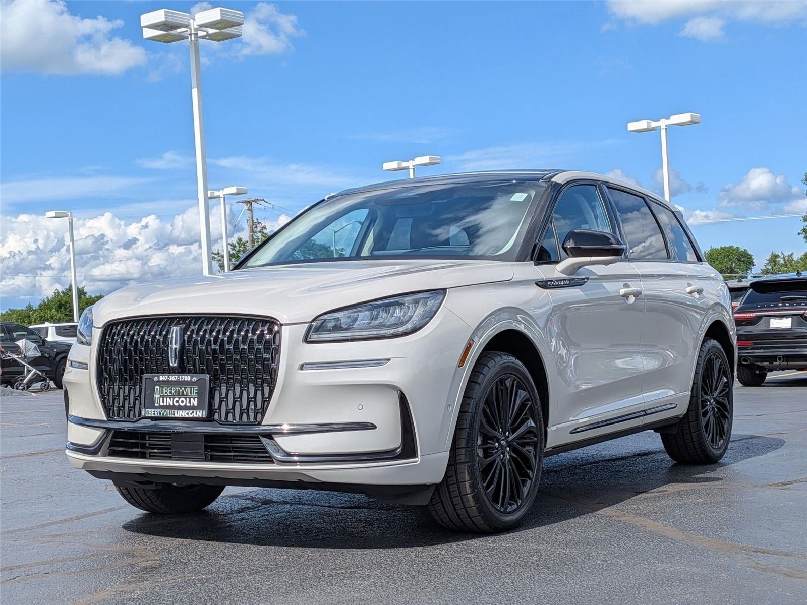 2023 Lincoln Corsair Standard