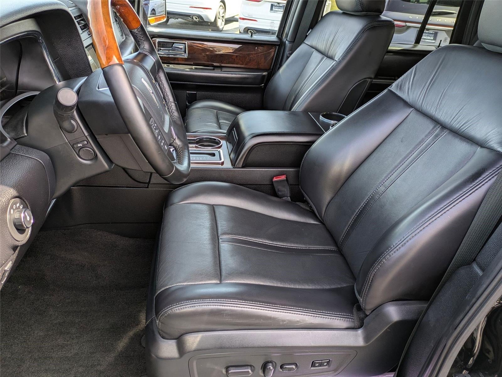 2017 Lincoln Navigator Select