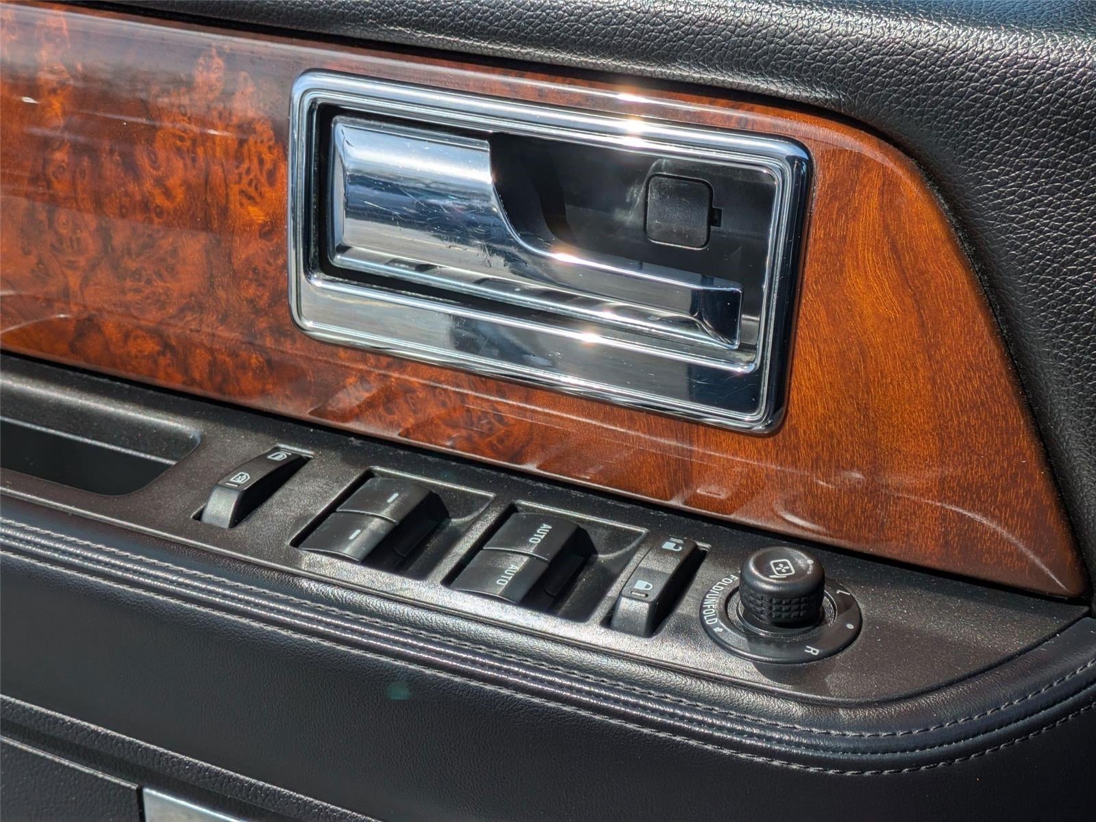 2017 Lincoln Navigator Select