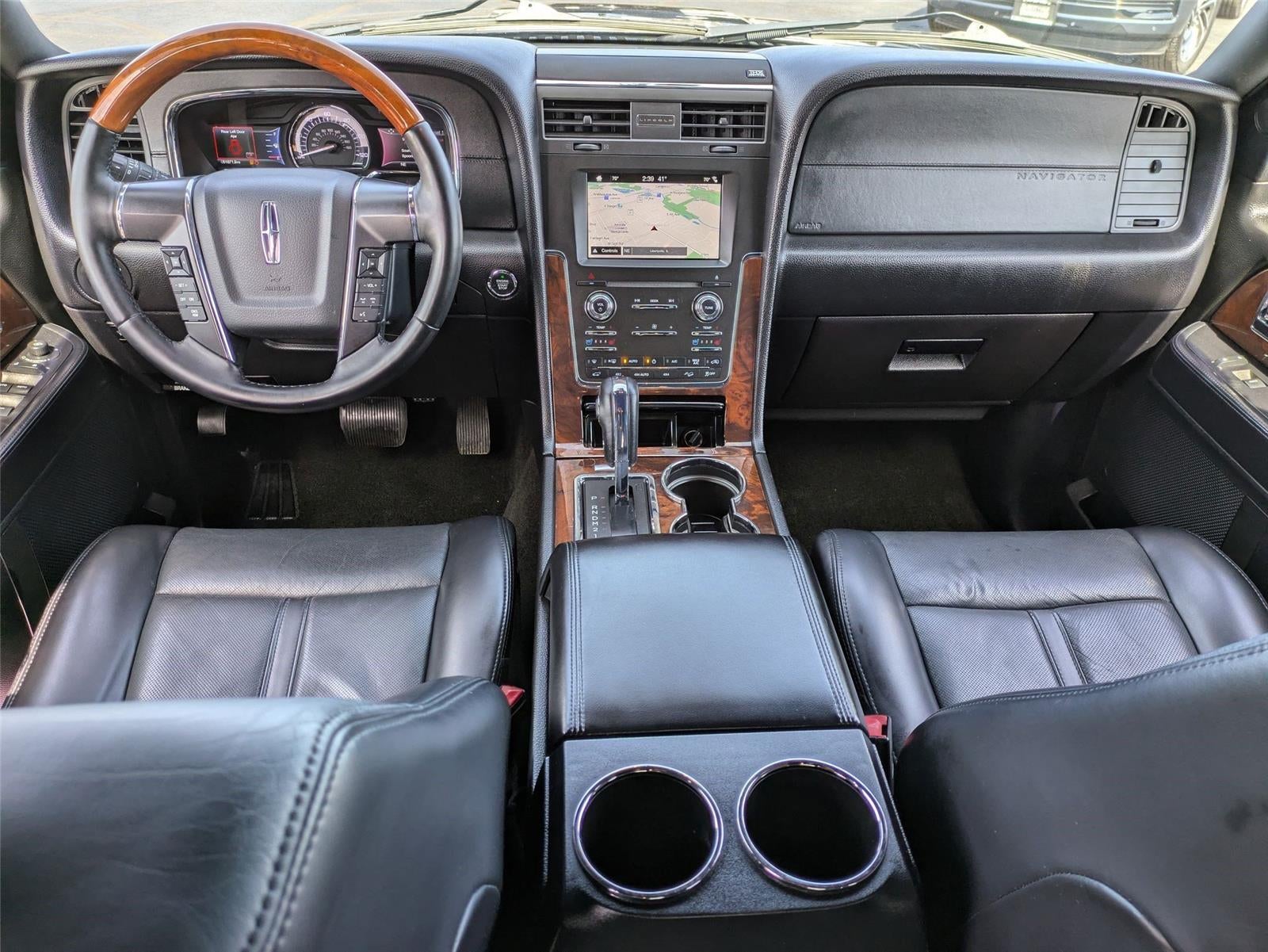 2017 Lincoln Navigator Select