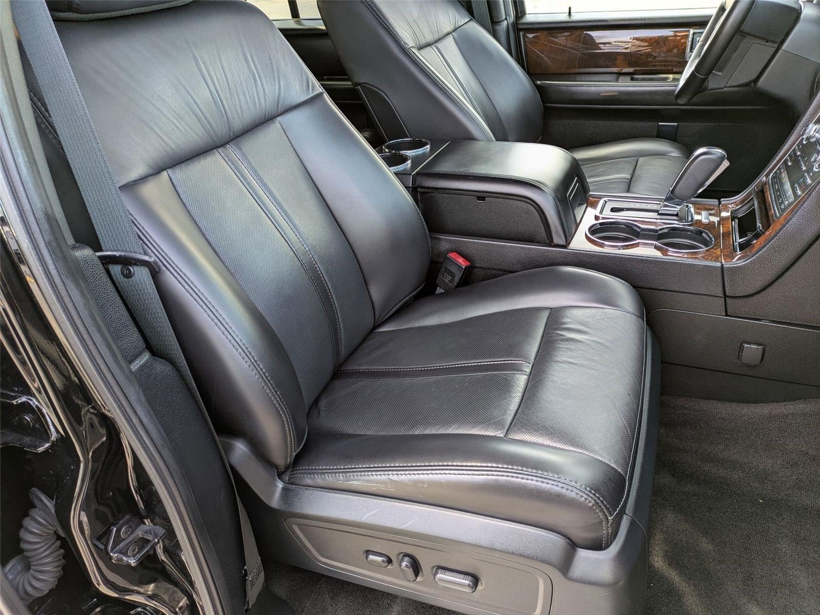 2017 Lincoln Navigator Select