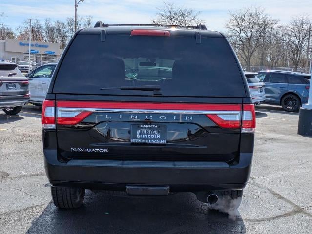 2017 Lincoln Navigator Select