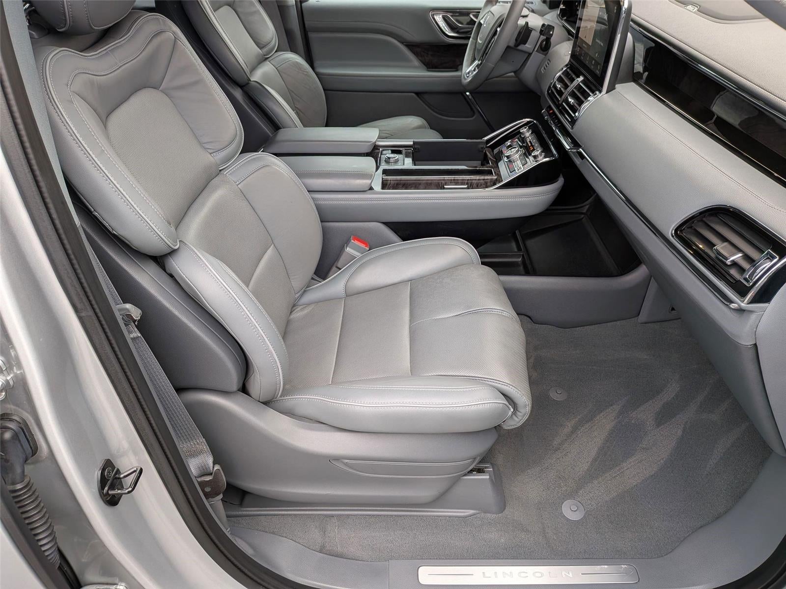 2018 Lincoln Navigator Select