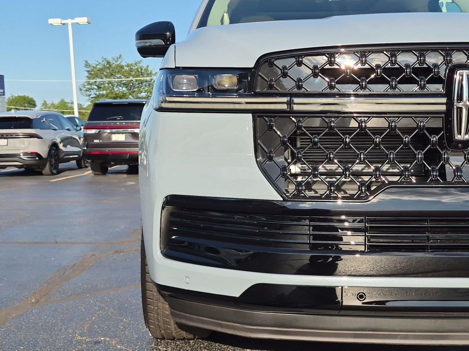2027 Lincoln NAVIGATOR RESERVE 4X4