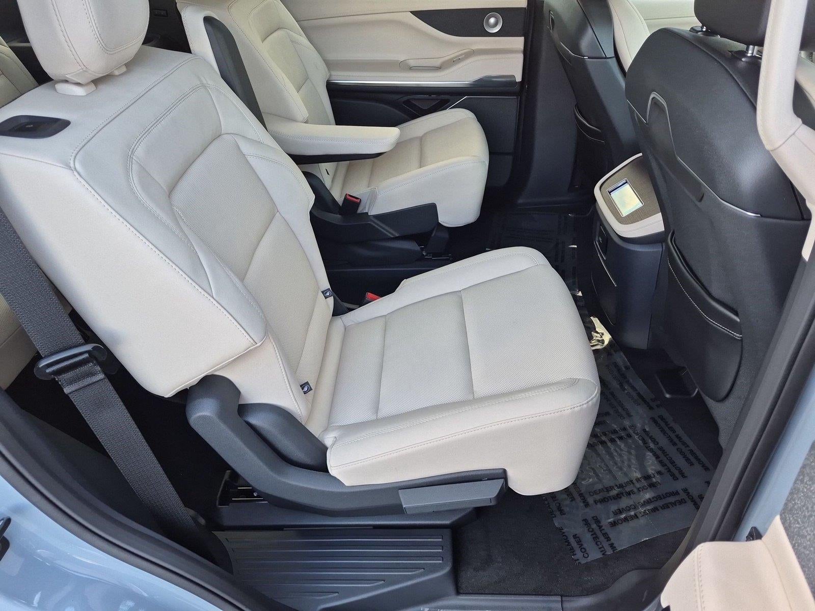 2027 Lincoln NAVIGATOR RESERVE 4X4