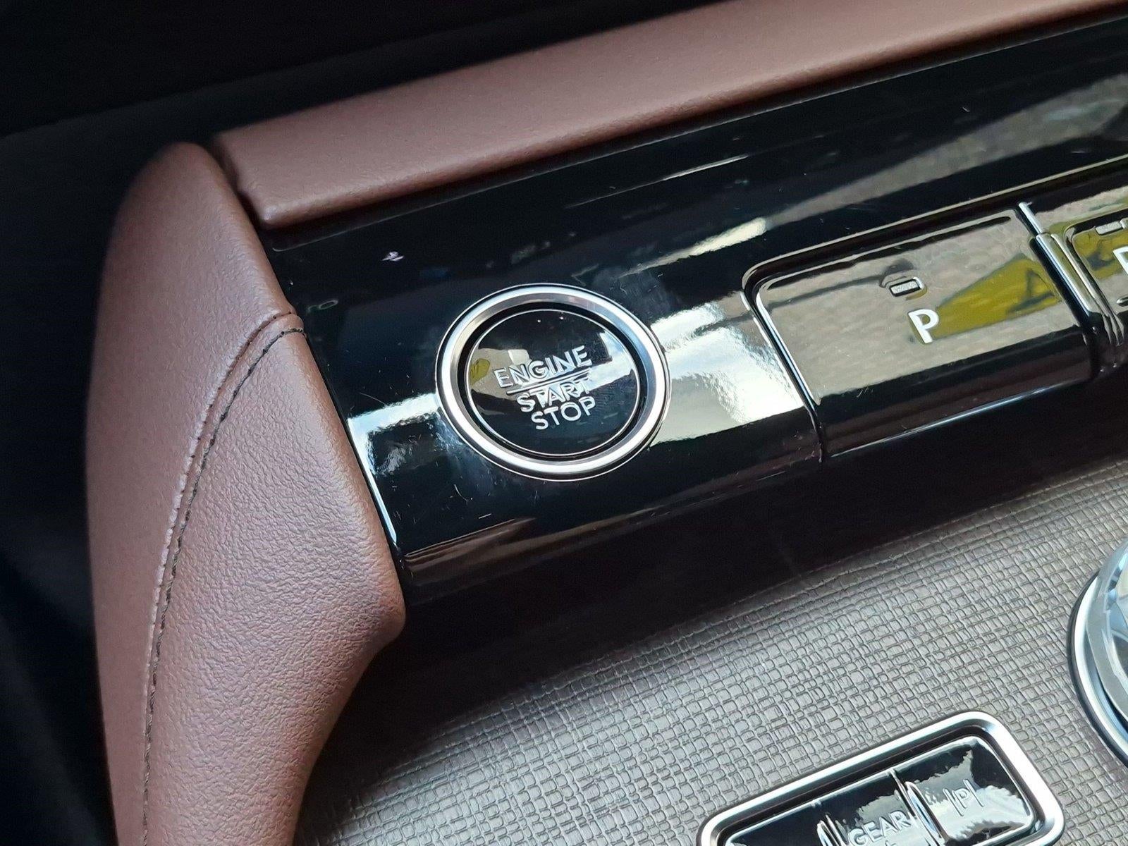 2027 Lincoln Navigator Reserve
