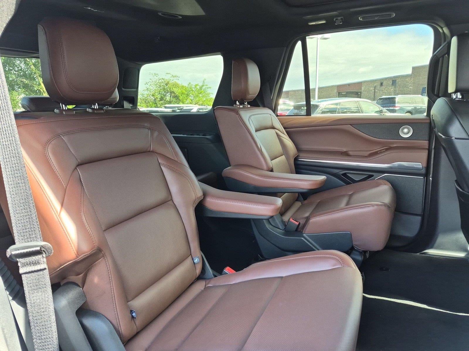2027 Lincoln Navigator Reserve