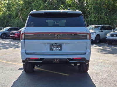 2027 Lincoln Navigator Reserve