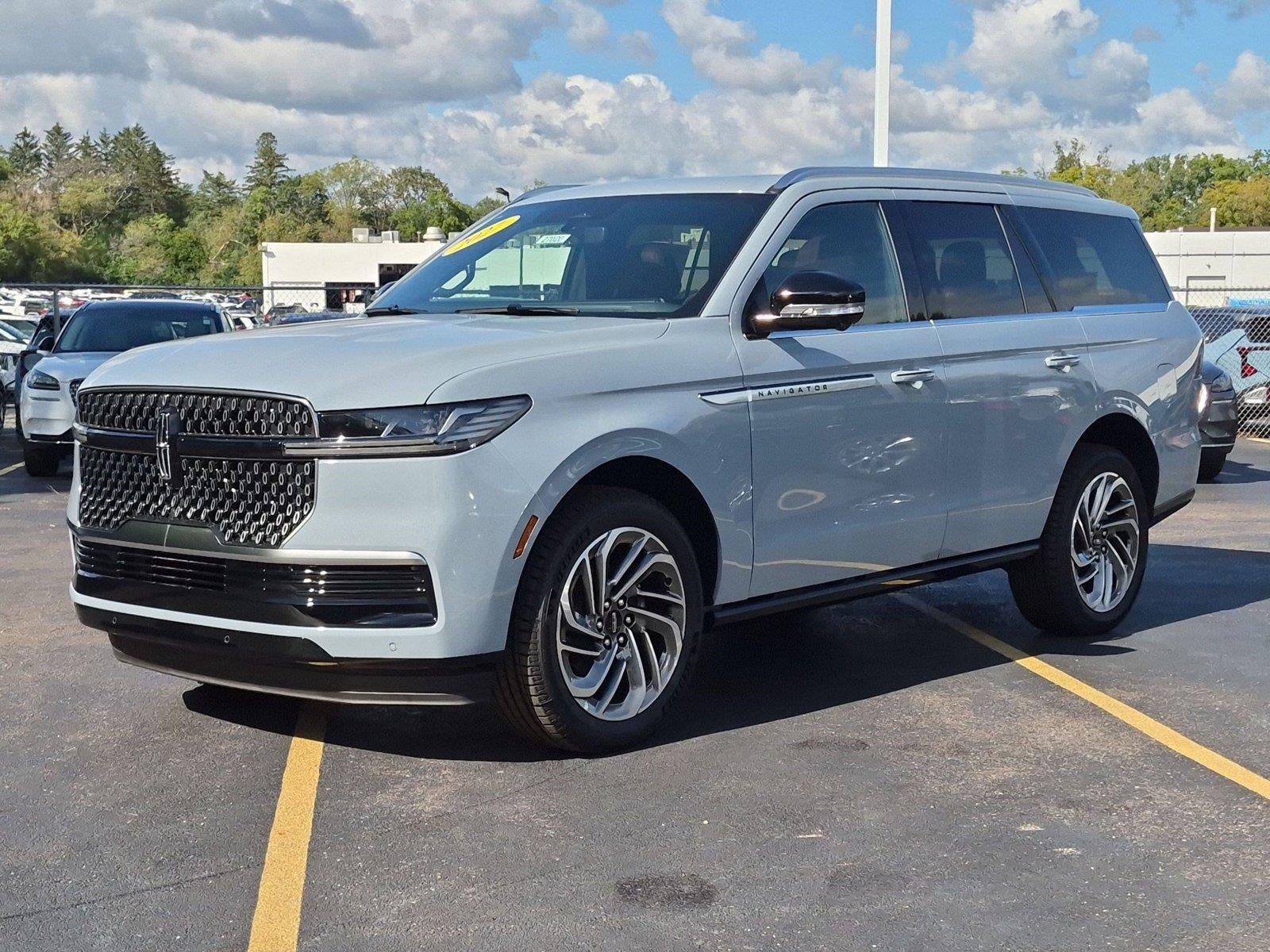 2027 Lincoln Navigator Reserve