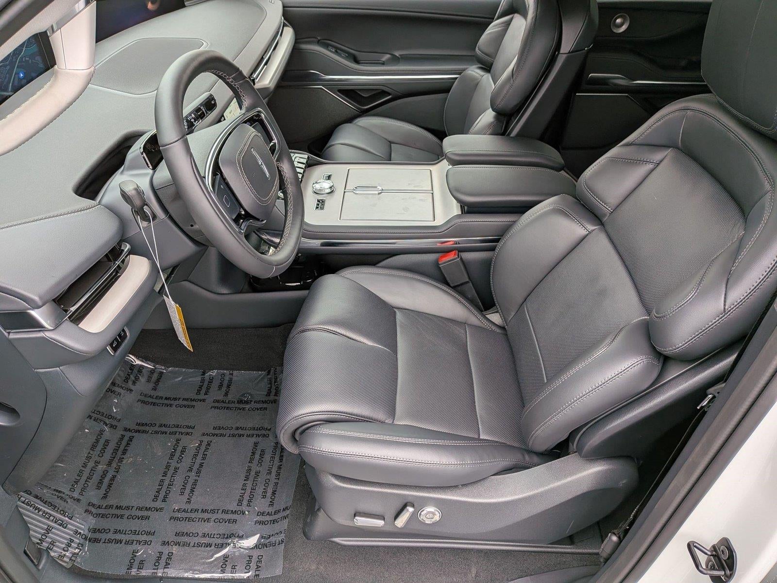 2027 Lincoln Navigator Reserve
