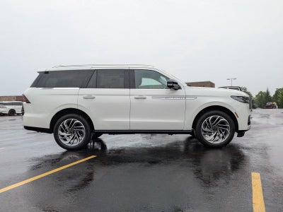 2027 Lincoln Navigator Reserve