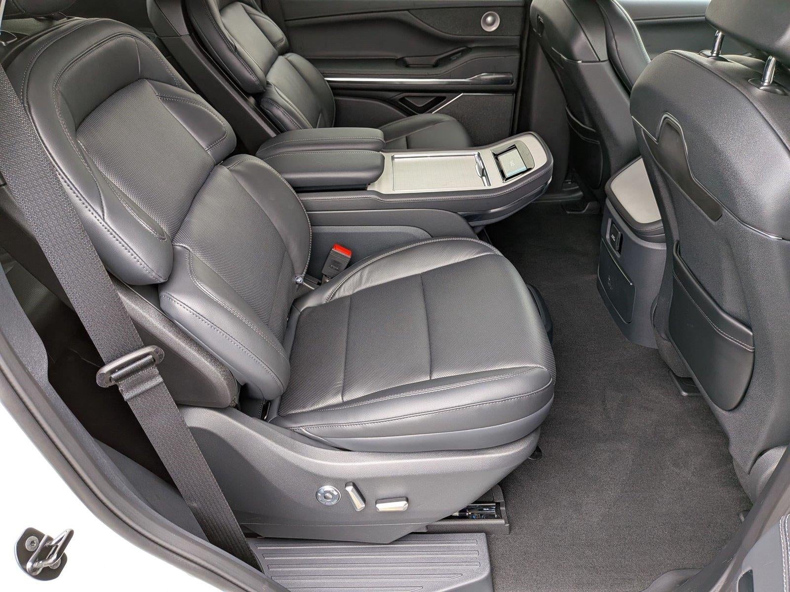 2027 Lincoln Navigator Reserve