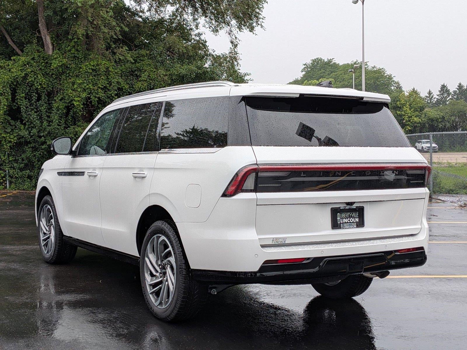2027 Lincoln Navigator Reserve