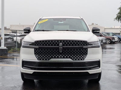 2027 Lincoln Navigator Reserve
