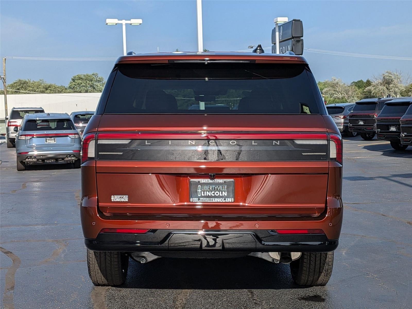 2027 Lincoln Navigator Reserve