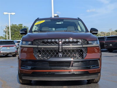 2027 Lincoln Navigator Reserve