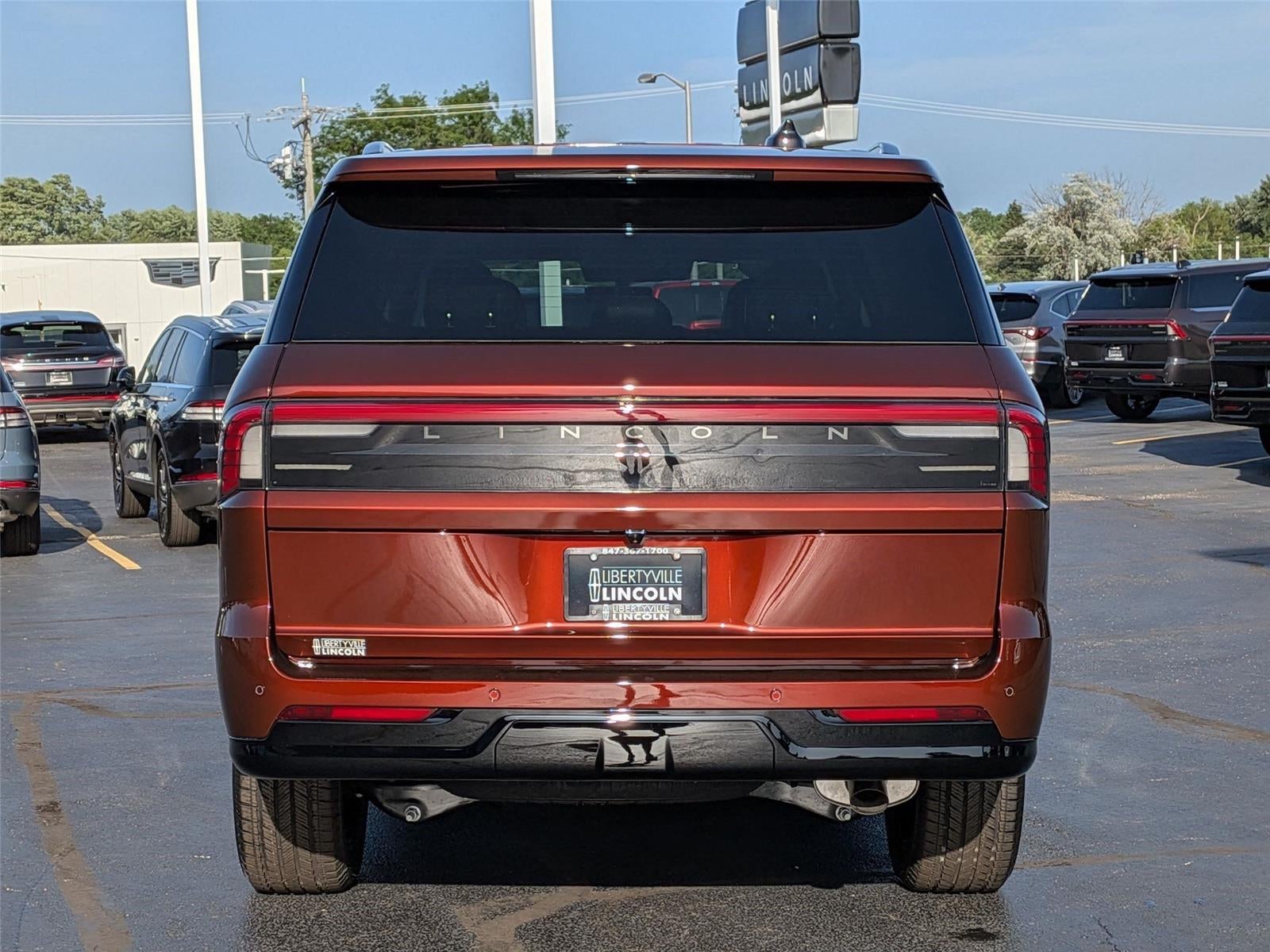 2027 Lincoln Navigator Reserve