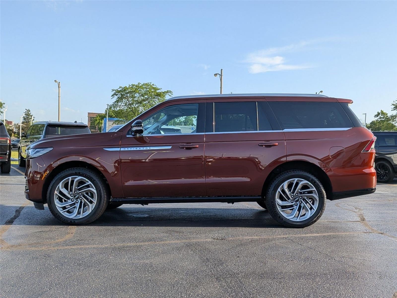 2027 Lincoln Navigator Reserve