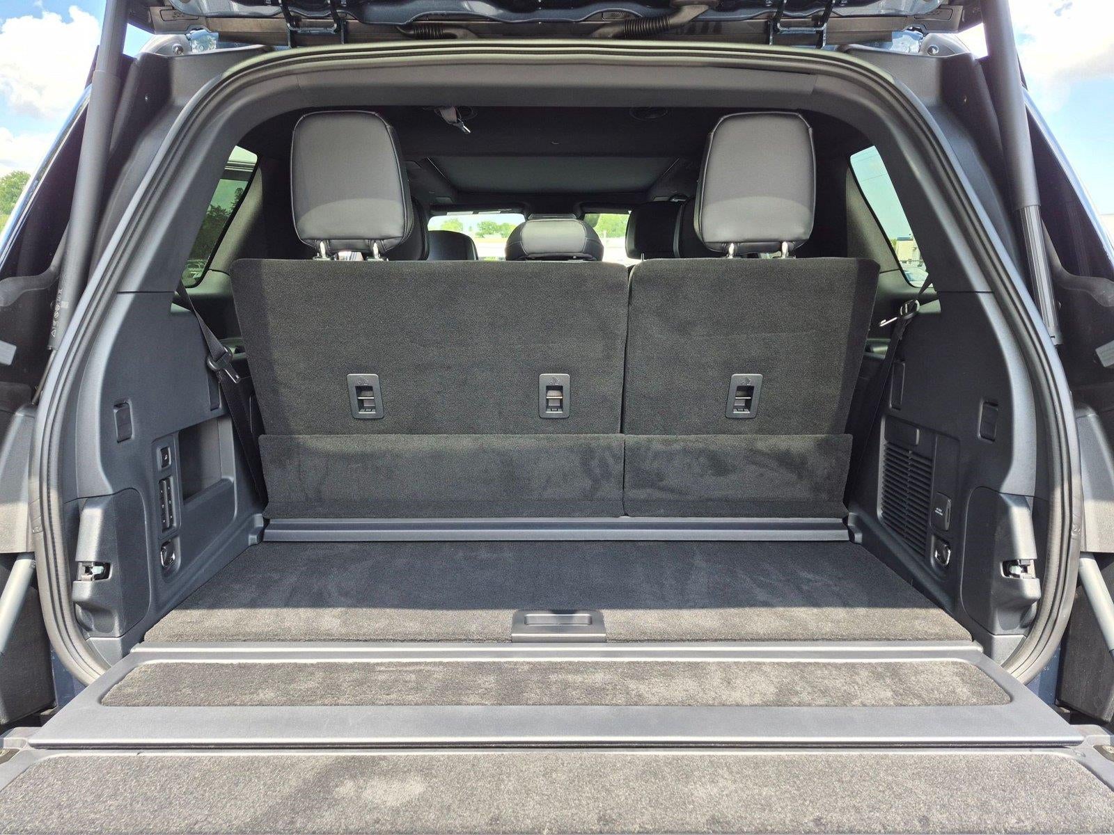 2027 Lincoln Navigator Reserve