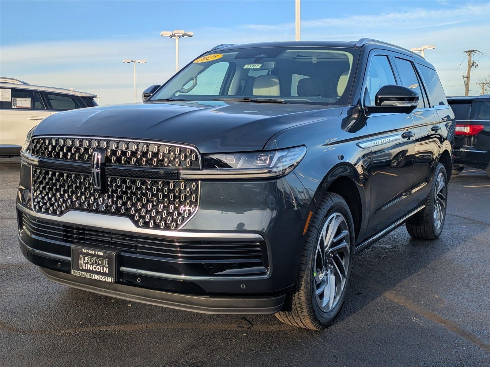 2025 Lincoln Navigator Reserve