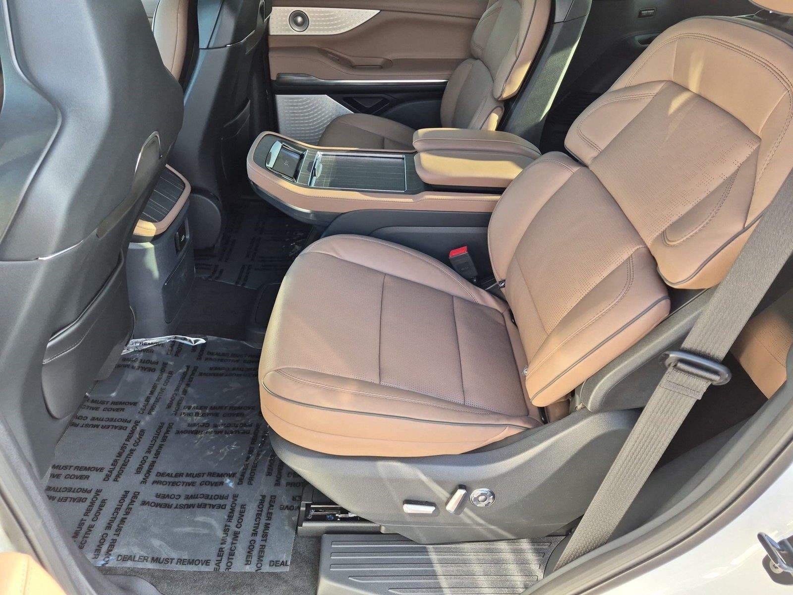 2027 Lincoln Navigator Black Label